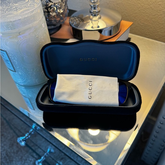 Gucci Wayfarer Sunglasses - Picture 9 of 10